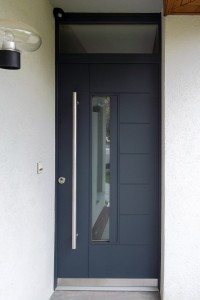 porte maison alu enthracite sur mesure spittler menuiserie bois sierentz haut rhin 68 - Nos artisans ont du Talent