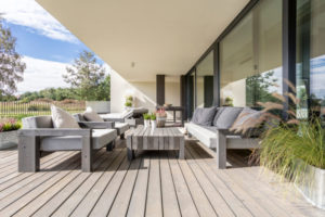installation terrasse bois exterieure